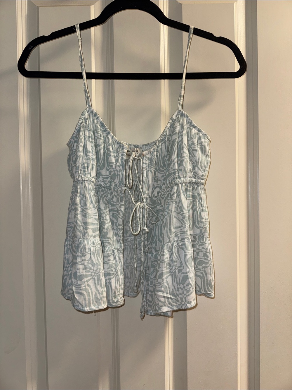 American Eagle Outfitters Light Blue Printed Tie-Front Cami